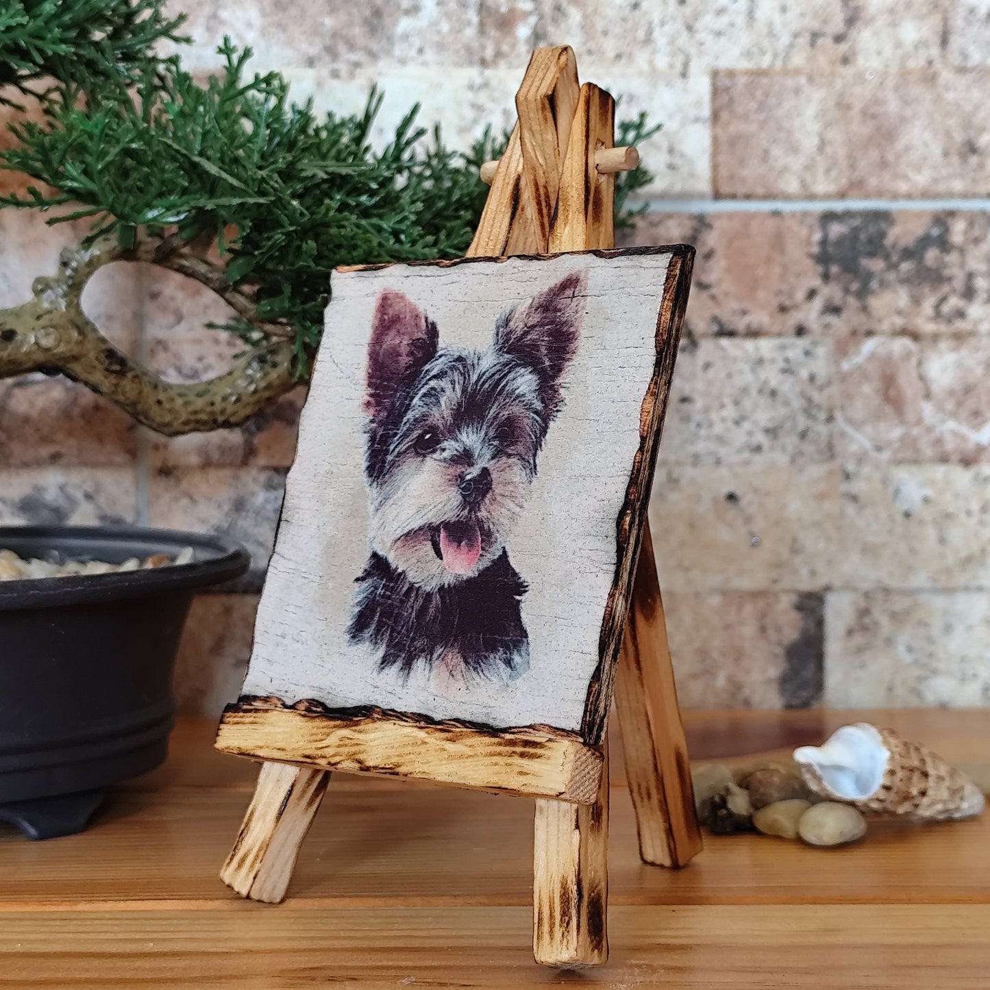 Cuadro artesanal de Cachorro Yorkshire Terrier , Hecho en madera con atril