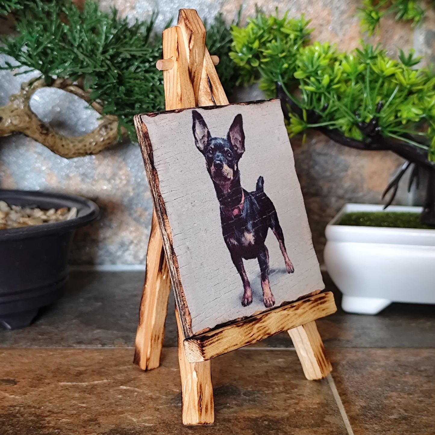 Mini Pinscher – Cuadro artesanal en madera